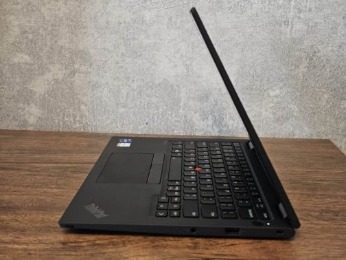 Lenovo Thinkpad X13 Yoga I7 1165g7 - Ram 16GB - SSD 256GB - Image 5