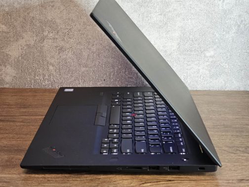 Lenovo Thinkpad x1 extreme I7 9850H - Ram 32GB - SSD 512GB GTX - Image 4