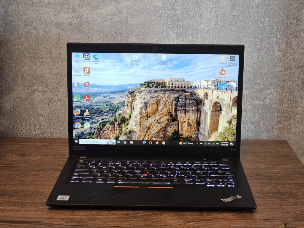 Lenovo Thinkpad t14s pic